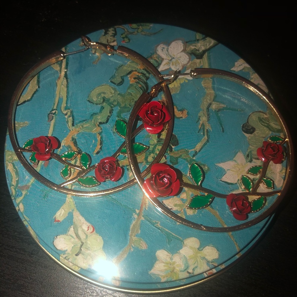 Never used rose hoops